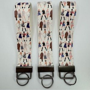 🎤 🎸Taylor Swift keychain, lightweight, handmade, vegan leather. 1 keycha…